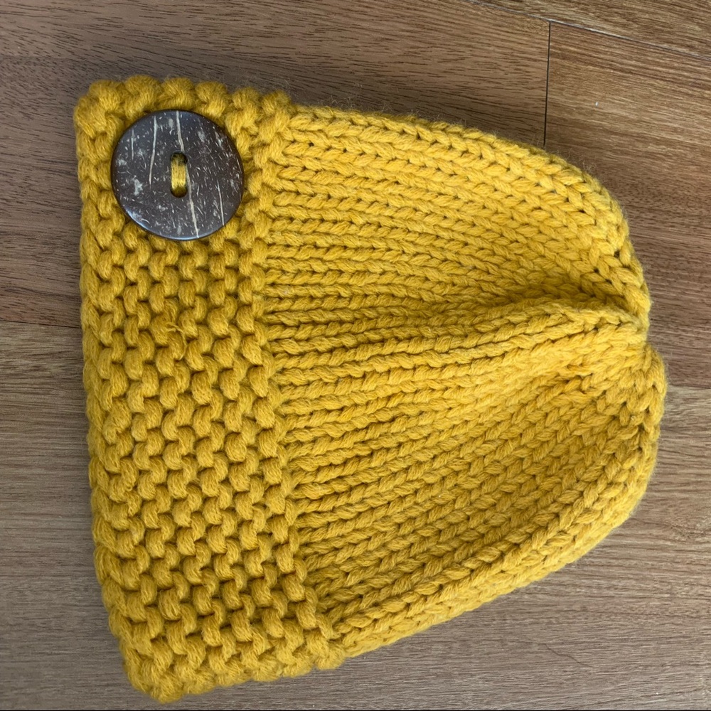 Women’s Knitted Winter Hat